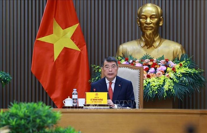 Thủ tướng Lê Minh Hưng điện đàm với Thủ tướng Đức Friedrich Merz. Ảnh: Dương Giang/TTXVN