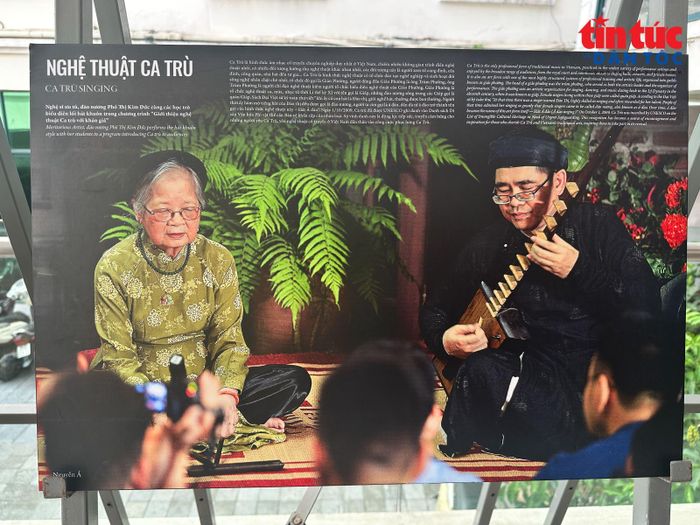 Các tác phẩm trong bộ ảnh “Những di sản văn hóa phi vật thể được UNESCO vinh danh” kể câu chuyện về những giá trị văn hóa được gìn giữ qua nhiều thế hệ.