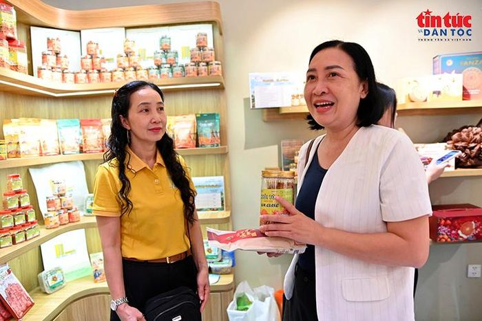 Sản phẩm OCOP, đặc sản An Giang tới người tiêu dùng Thủ đô.