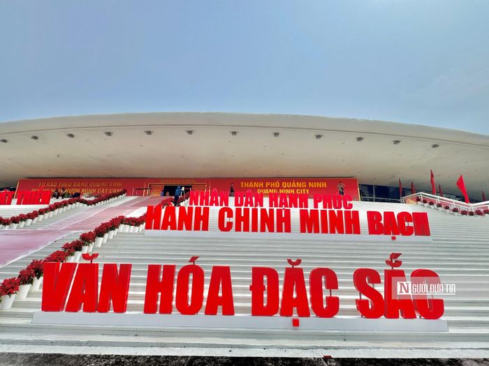 Bên cạnh đó, địa phương cũng rà soát, cập nhật thống nhất tên gọi “thành phố Quảng Ninh” trên các nền tảng số, hệ thống thông tin, hồ sơ, tài liệu và các sản phẩm truyền thông sau khi Nghị quyết của Quốc hội có hiệu lực.