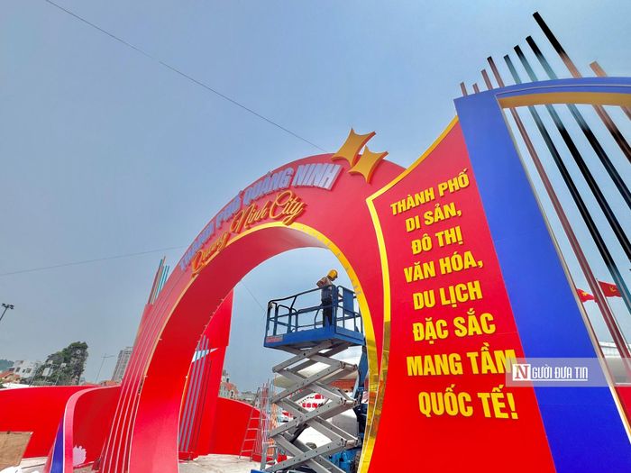 Chuỗi hoạt động chào mừng không chỉ tạo không khí phấn khởi trong nhân dân, mà còn mở ra cơ hội quảng bá hình ảnh, thu hút du khách, kết nối đầu tư, mở rộng hợp tác và phát huy các giá trị văn hóa trong phát triển kinh tế. Từ dấu mốc thành lập thành phố, Quảng Ninh đang bước vào một chặng đường phát triển mới với không gian mới, vị thế mới và khát vọng mới, hướng tới xây dựng một thành phố hiện đại, văn minh, giàu bản sắc, năng động và bền vững.