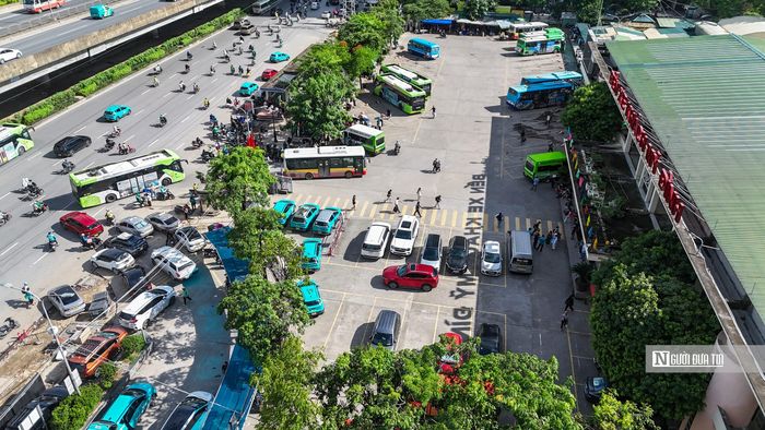 Khu vực bến xe Mỹ Đình bắt đầu đông đúc từ chiều ngày 28/8.
