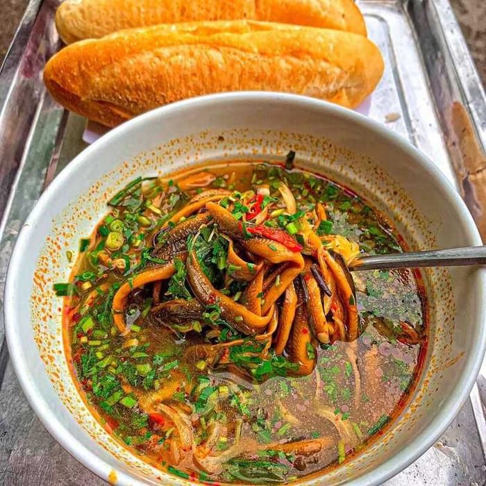 Món súp lươn Nghệ An.