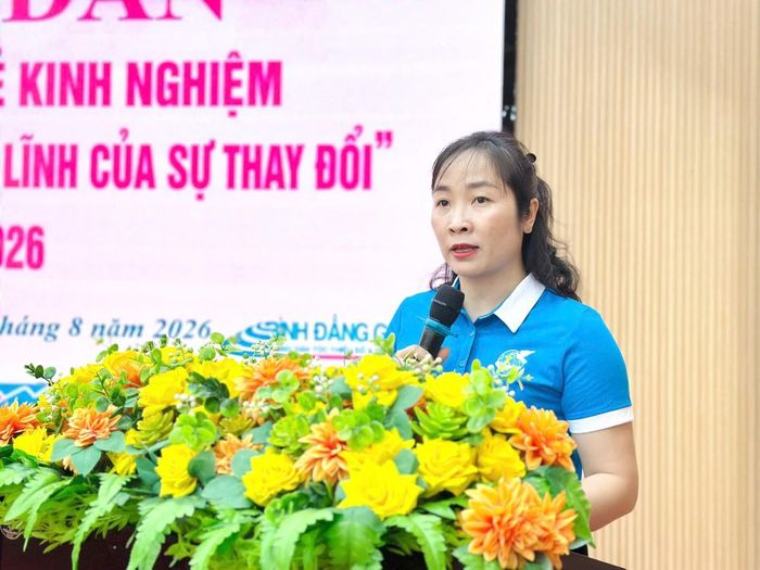 Bà Nguyễn Thị Lan, Ủy viên BCH Trung ương Hội LHPN Việt Nam, Phó Chủ tịch Ủy ban MTTQ Việt Nam tỉnh, Chủ tịch Hội LHPN tỉnh Quảng Ngãi, phát biểu tại Diễn đàn