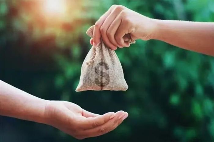 Vay tiền người thân thường có lợi thế lớn nhất ở chi phí vốn