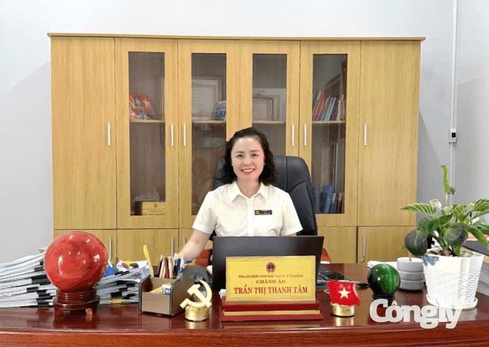 Bà Trần Thị Thanh Tâm, Chánh án TAND khu vực 8 - Lâm Đồng.