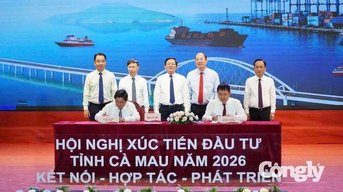 Phó Thủ tướng Hồ Quốc Dũng chứng kiến ký kết biên bản ghi nhớ giữa UBND tỉnh Cà Mau với các nhà đầu tư