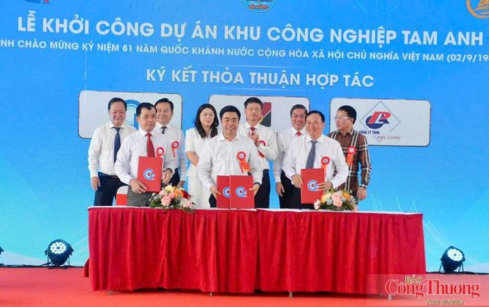 Các đơn vị đối tác ký kết thỏa thuận hợp tác tại buổi lễ.