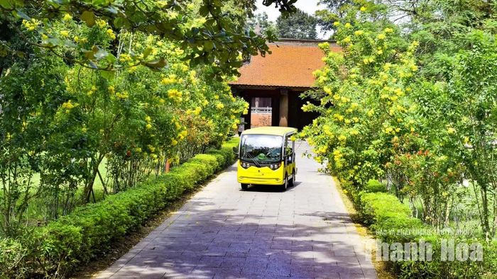 Hệ thống xe điện đã hoàn tất kiểm định an toàn kỹ thuật, sẵn sàng phục vụ nhu cầu di chuyển của du khách.