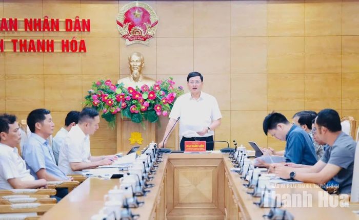 Phó Chủ tịch Thường trực UBND tỉnh Mai Xuân Liêm chủ trì tại điểm cầu Thanh Hóa.