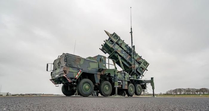 Hệ thống tên lửa phòng không Patriot trong trạng thái sẵn sàng chiến đấu. Ảnh: AP.