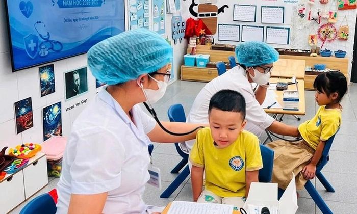 Chương trình khám sức khoẻ cho học sinh trên địa bàn Hà Nội.