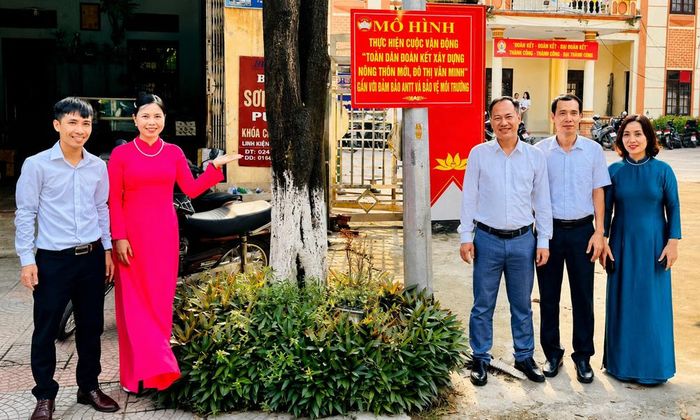 Tổ dân phố Mới, phường Thuận Thành ra mắt mô hình "Toàn dân đoàn kết xây dựng nông thôn mới, đô thị văn minh" gắn với bảo đảm an ninh, trật tự và bảo vệ môi trường.
