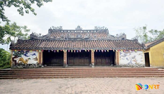Đình làng Bồ Bản, di tích lịch sử, văn hóa cấp quốc gia. Ảnh: HÀN NGUYÊN