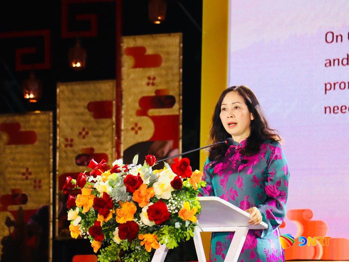Giám đốc Sở Văn hóa, Thể thao và Du lịch Trương Thị Hồng Hạnh phát biểu khai mạc sự kiện. Ảnh: QUỐC TUẤN