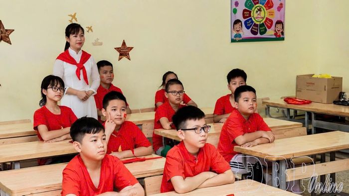 Trường Tiểu học Hà Nội - Điện Biên Phủ là một trong 5 trường được sáp nhập để thành lập Trường Tiểu học Điện Biên Phủ.