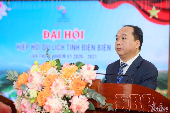 Phó Chủ tịch UBND tỉnh Nguyễn Minh Phú phát biểu tại Đại hội.
