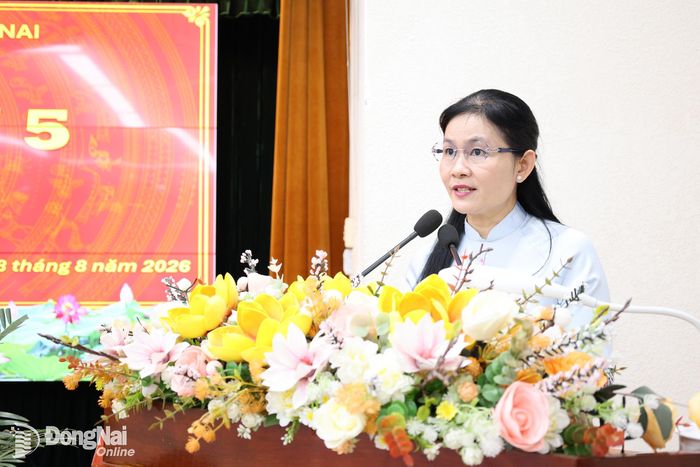 Ủy viên Trung ương Đảng, Phó Bí thư Thường trực Thành ủy, Chủ tịch HĐND thành phố Tôn Ngọc Hạnh phát biểu bế mạc kỳ họp. Ảnh: Hồ Thảo