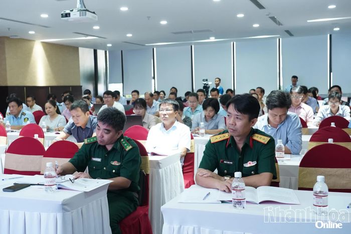 Các đại biểu tham dự hội nghị tập huấn.