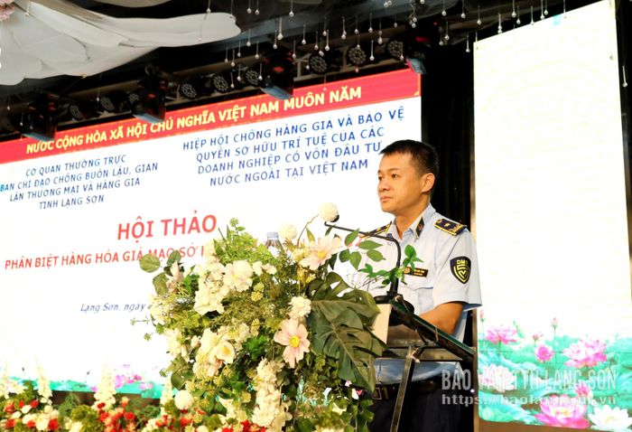 Lãnh đạo Chi cục QLTT tỉnh phát biểu khai mạc hội thảo