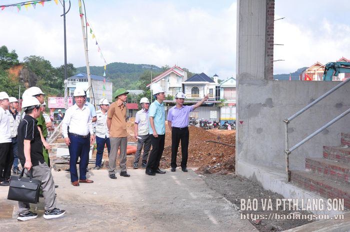Đoàn công tác kiểm tra thực tế Dự án Khu đô thị Green Garden