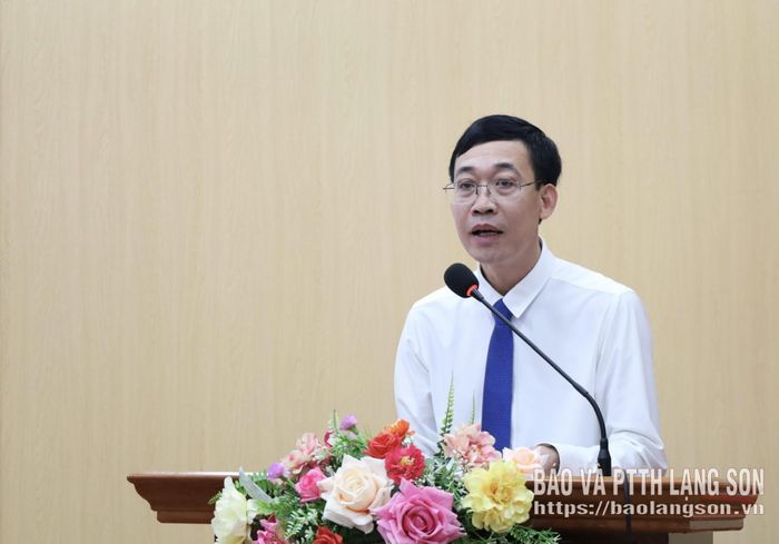  Bí thư Đảng ủy phường Lương Văn Tri phát biểu tại buổi lễ
