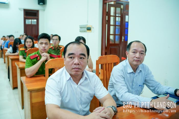 Các đại biểu dự lễ phát động