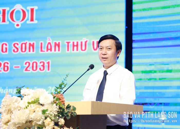 Đồng chí Nguyễn Hoàng Tùng, Ủy viên Ban Thường vụ Tỉnh ủy, Phó Chủ tịch Thường trực Ủy ban MTTQ Việt Nam tỉnh phát biểu tại đại hội