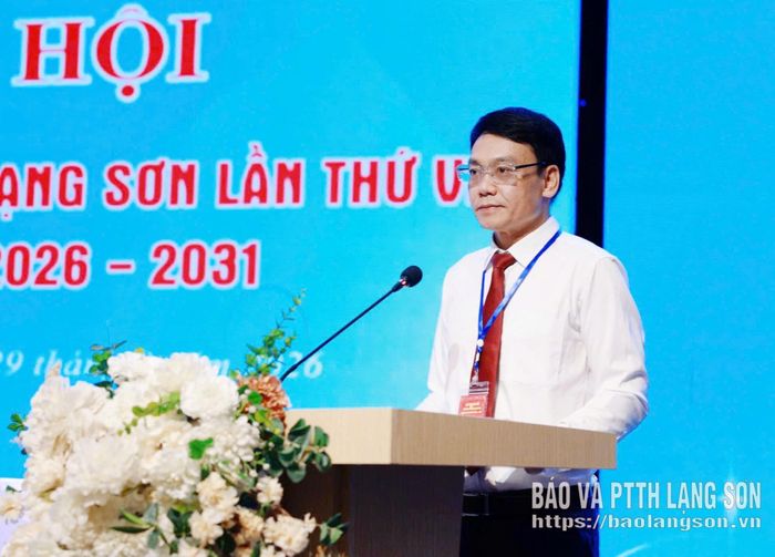 Đồng chí Nguyễn Đông Bắc, Tỉnh ủy viên, Bí thư Đảng ủy, Giám đốc Báo và PTTH Lạng Sơn phát biểu khai mạc đại hội