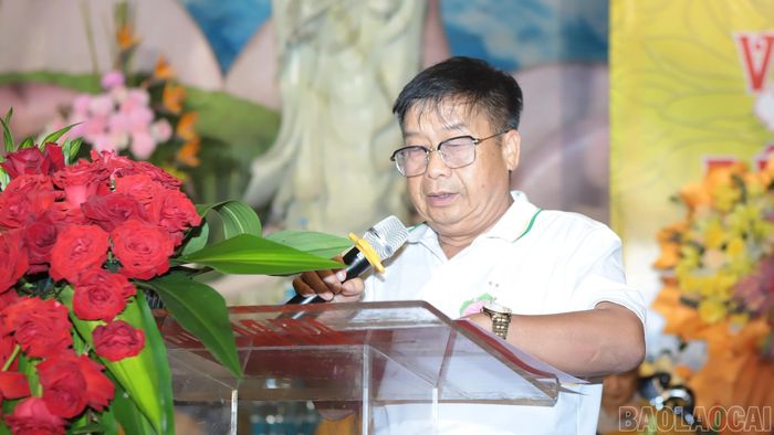 Ông Lý Seo Vàng - Phó Giám đốc sở Dân tộc và Tôn giáo phát biểu tại buổi lễ.