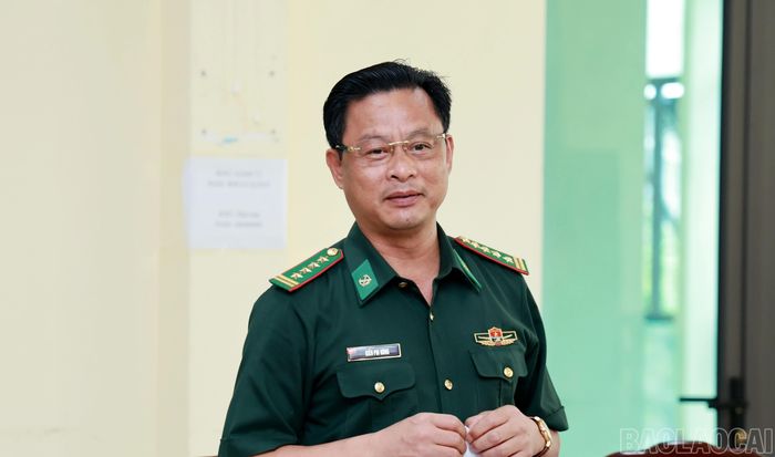 Các đại biểu tham luận tại hội nghị.