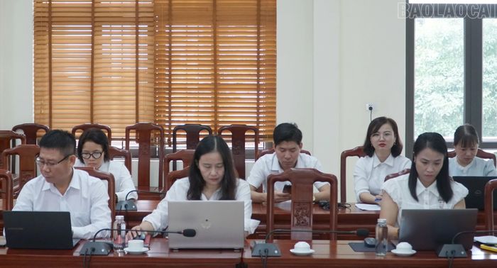 Các đại biểu dự hội nghị.