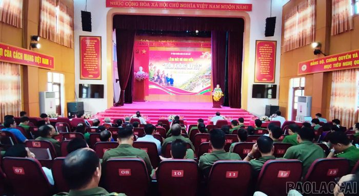 Quang cảnh lễ ra mắt.