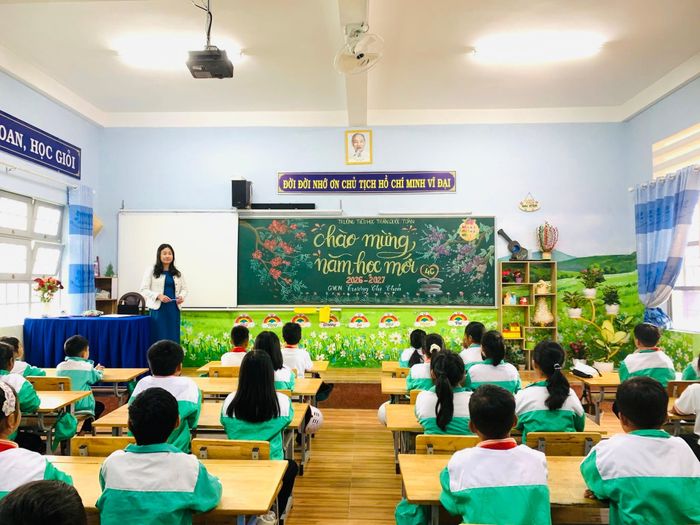 Ổn định lớp học sau tựu trường