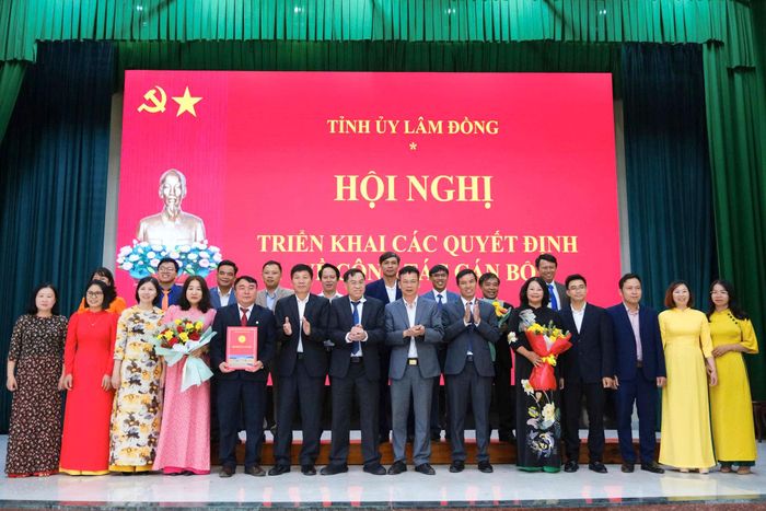 Đảng ủy xã Phú Sơn Lâm Hà tập trung lãnh đạo công tác xây dựng Đảng, chú trọng tạo nguồn, phát triển đội ngũ kế cận từ cơ sở