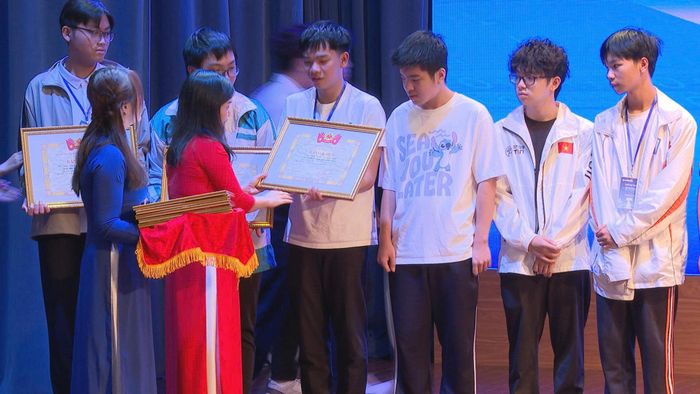 Thí sinh Lâm Đồng đạt giải ba tại Hội thi Tin học trẻ toàn quốc lần thứ 32