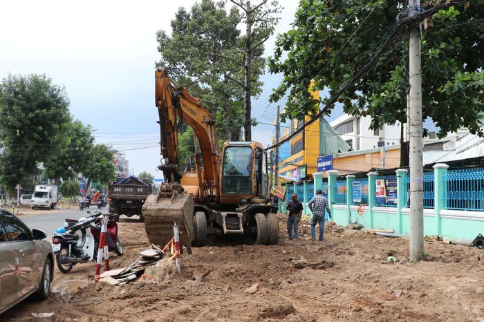Dự án sửa chữa, nâng cấp đường Trần Hưng Đạo, đoạn từ vòng xoay đường 19/4 đến điểm giao đường Trần Phú được khởi công ngày 22/6/2026