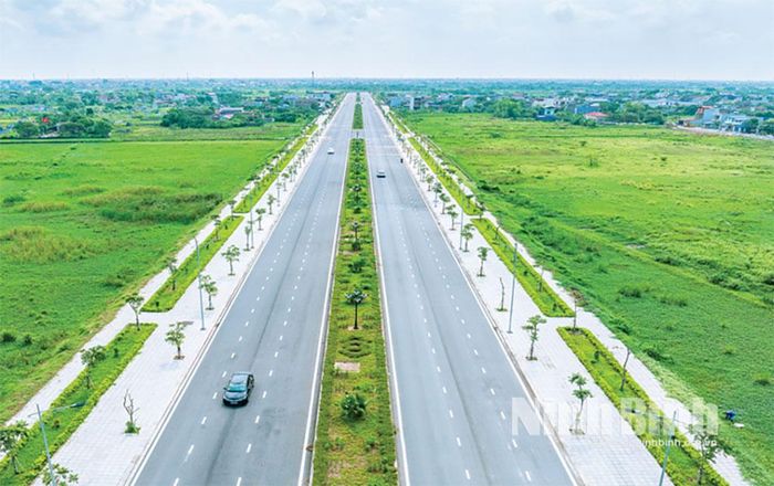 Tuyến đường bộ mới Nam Định - Lạc Quần - đường bộ ven biển. Ảnh: Viết Dư