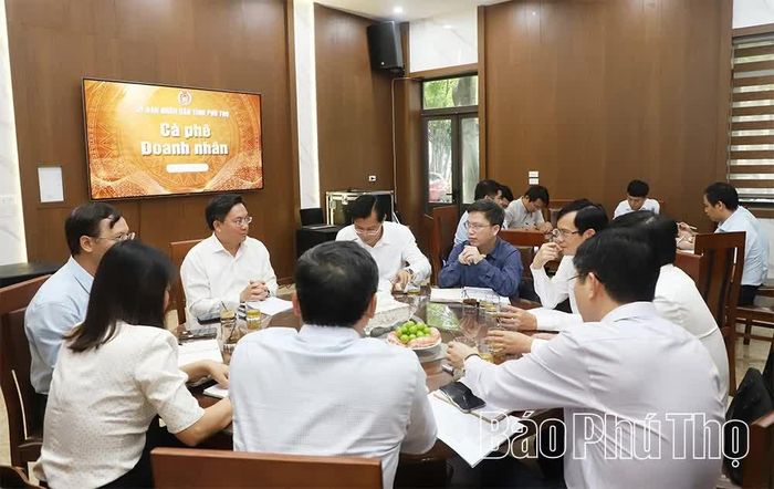 Quang cảnh Chương trình Cà phê doanh nhân sáng 28/8.