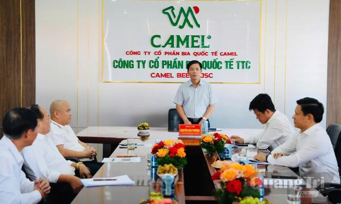 Đồng chí Nguyễn Văn Phương, Bí thư Tỉnh ủy đề nghị các sở, ngành chủ động tháo gỡ vướng mắc để hỗ trợ doanh nghiệp phát triển - Ảnh: Mỹ Nhị