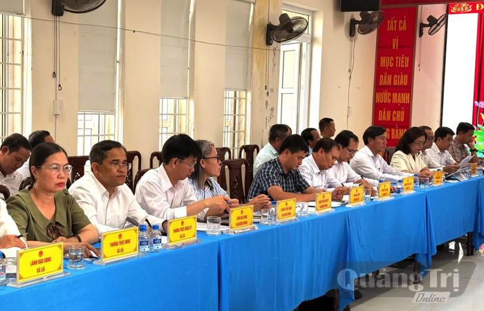 Các đại biểu tham dự buổi làm việc - Ảnh: Hoàng Hùng
