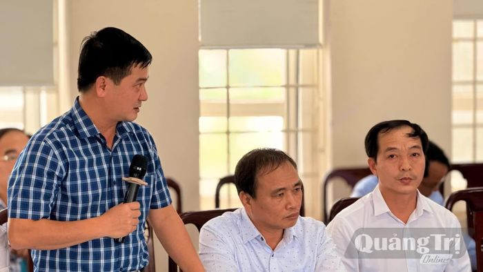 Đại diện lãnh đạo UBND xã Hướng Lập đề xuất một số nội dung tại buổi làm việc - Ảnh: Hoàng Hùng