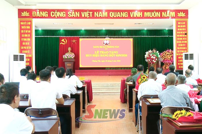 Lễ trao tặng Huy hiệu Đảng đợt 2/9/2026 tại xã Phiêng Pằn