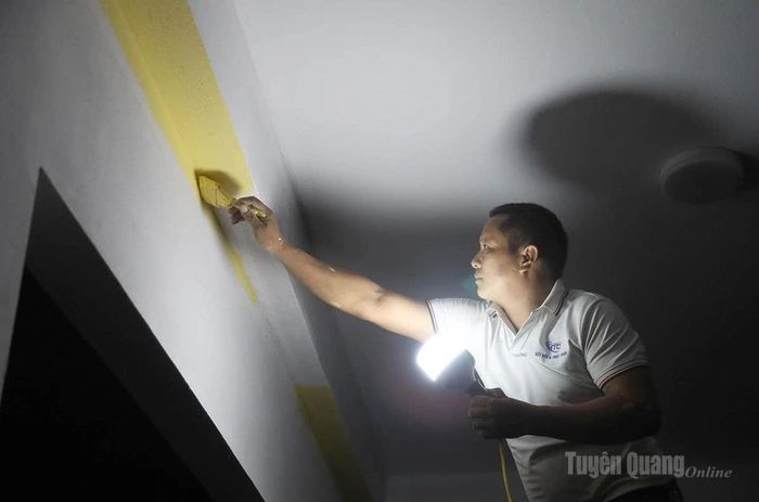 Đơn vị thi công không kể ngày, đêm đẩy nhanh tiến độ hoàn thiện Trường Phổ thông nội trú liên cấp Tiểu học và THCS Pà Vầy Sủ.