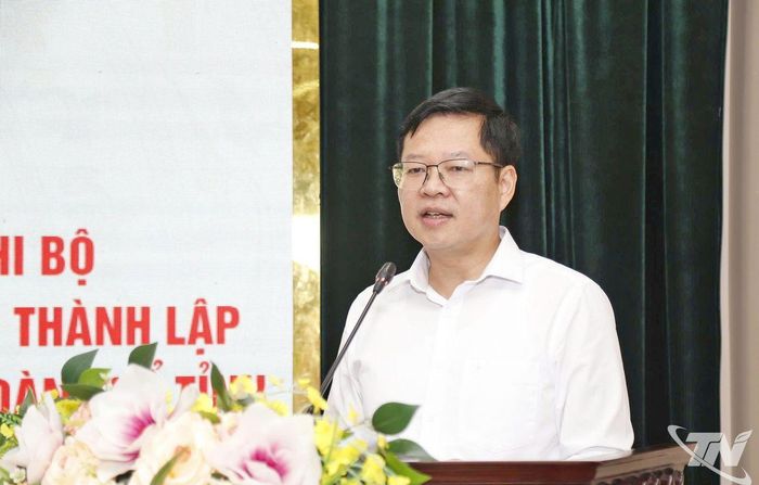 Đồng chí Đinh Quang Tuyên, Phó Bí thư Tỉnh ủy, Chủ tịch Ủy ban MTTQ Việt Nam tỉnh phát biểu tại Hội nghị.