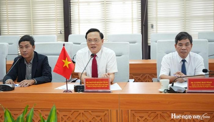 UVTV Thành ủy, Phó Chủ tịch Thường trực HĐND thành phố Nguyễn Quang Tuấn thông tin về vai trò lãnh đạo của phụ nữ tại TP. Huế. 