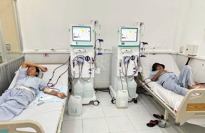 Chạy thận nhân tạo (TTYT Giồng Riềng)