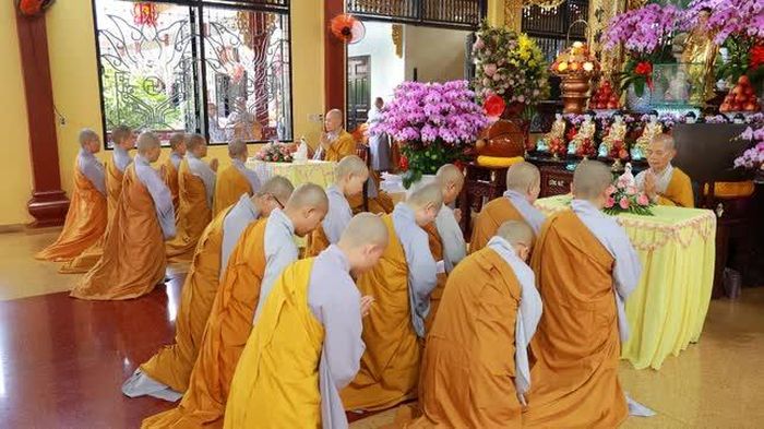 Lễ Tự tứ tại trường hạ tập trung chùa Dược Sư (P.Bình Lợi Trung)