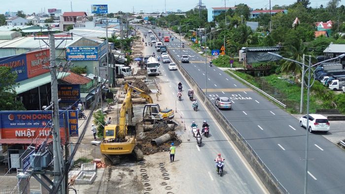 Một đoạn quốc lộ 1 qua Đồng Tháp.