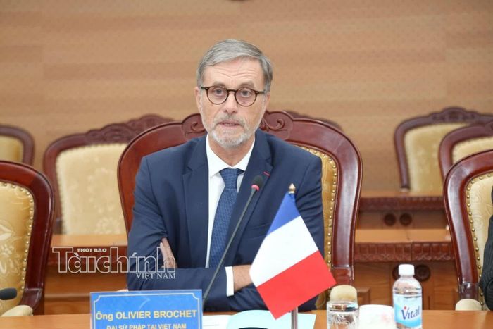 Đại sứ Cộng hòa Pháp tại Việt Nam Olivier Brochet phát biểu. Ảnh: Đức Minh